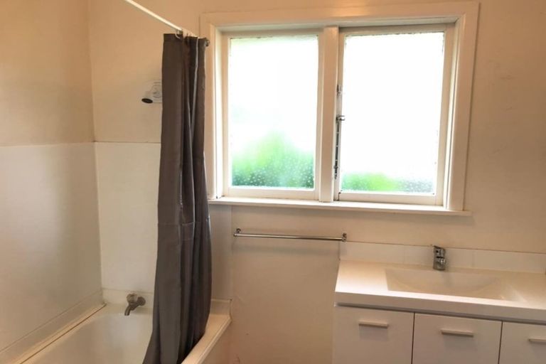 Photo of property in 54 Peer Street, Upper Riccarton, Christchurch, 8041