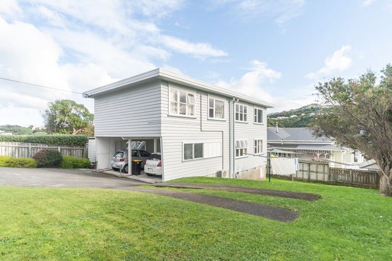 Photo of property in 84 Tiber Street, Island Bay, Wellington, 6023