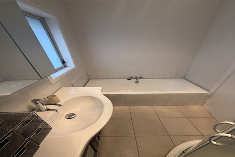 Photo of property in 282 Dowse Drive, Maungaraki, Lower Hutt, 5010