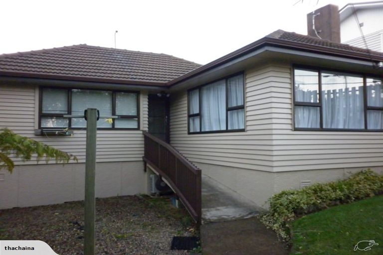 Photo of property in 1/21 Hauraki Crescent, Pinehill, Auckland, 0632