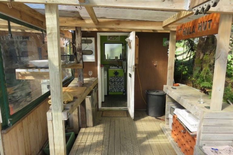 Photo of property in 212 Russell Bruce Place, Onemana, Whangamata, 3691