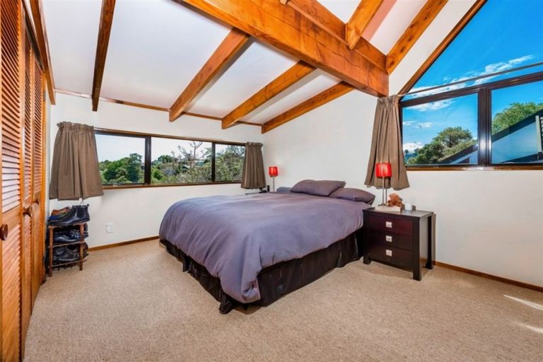 Photo of property in 1/3 Lynngate Place, Hillcrest, Auckland, 0627