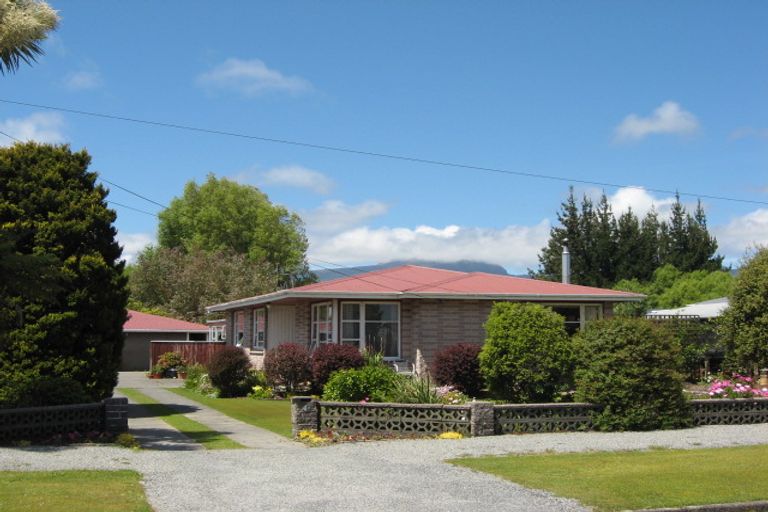 Photo of property in 37 Haselden Street, Westport, 7825