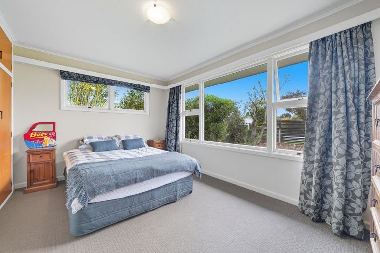 Photo of property in 13 Gilbert Street, Amberley, 7410