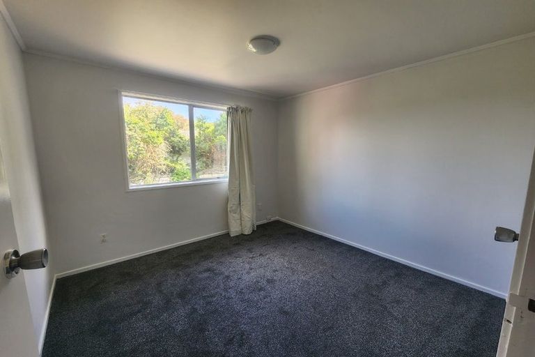 Photo of property in 22 Parrs Cross Road, Henderson, Auckland, 0612