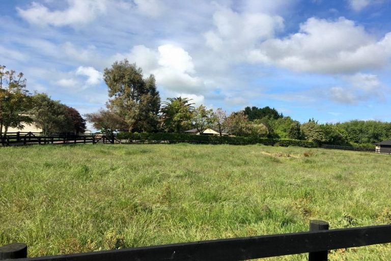 Photo of property in 2b Masters Road, Waiuku, 2681