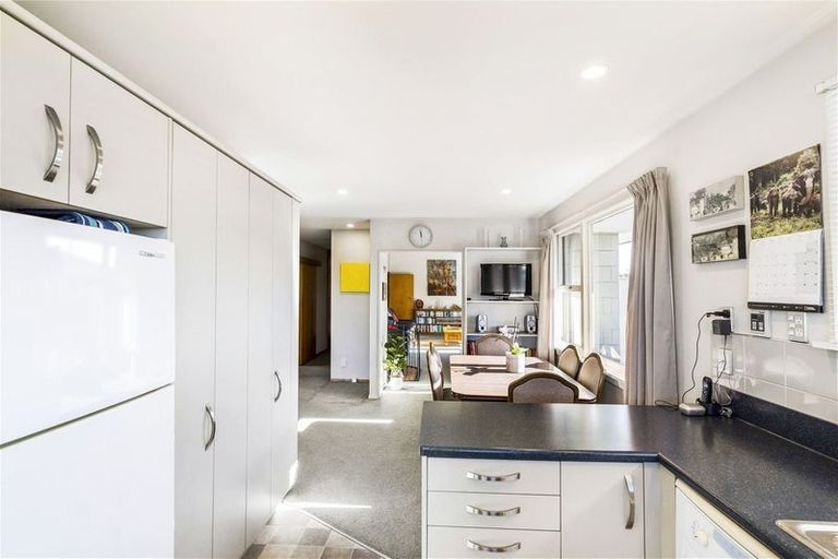 Photo of property in 69 Cotswold Avenue, Bishopdale, Christchurch, 8053