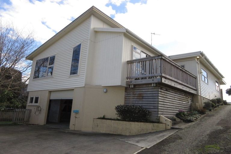 Photo of property in 15 Kowhai Grove, Raumati Beach, Paraparaumu, 5032