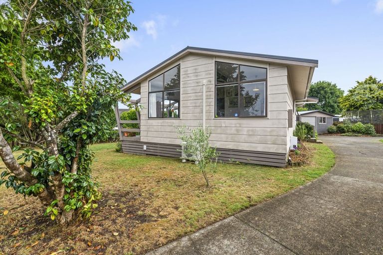 Photo of property in 16 Milton Grove, Owhata, Rotorua, 3010