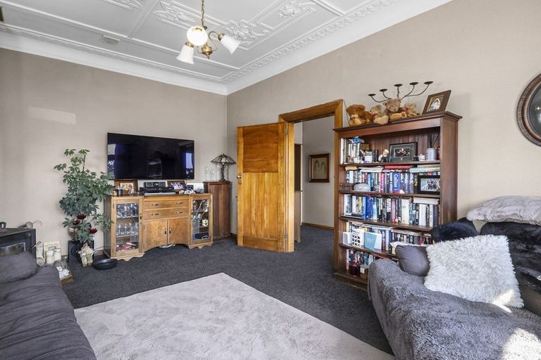 Photo of property in 21 Hargest Crescent, Saint Kilda, Dunedin, 9012