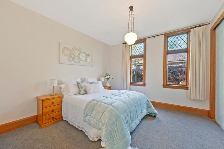 Photo of property in 216 Geraldine Street, Edgeware, Christchurch, 8013