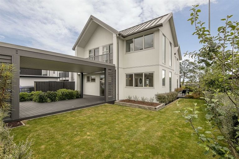 Photo of property in 19 Holmes Hanover Lane, Halswell, Christchurch, 8025