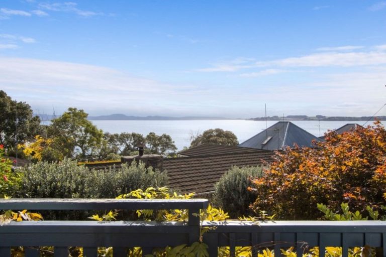 Photo of property in 15 Kaharoa Avenue, Omokoroa, 3114