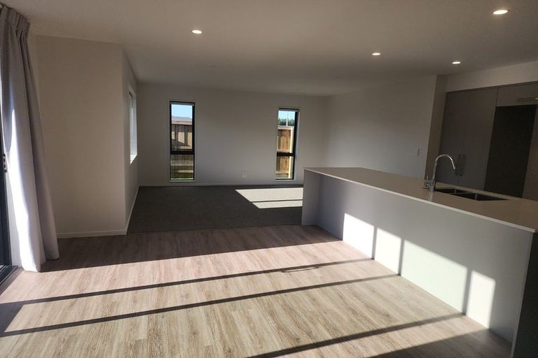 Photo of property in 5a Yates Place, Amberley, 7410