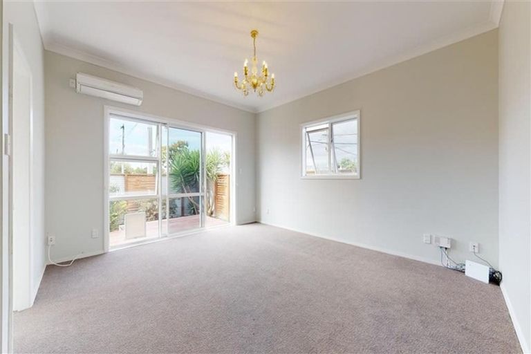 Photo of property in 30 South Street, Petone, Lower Hutt, 5012