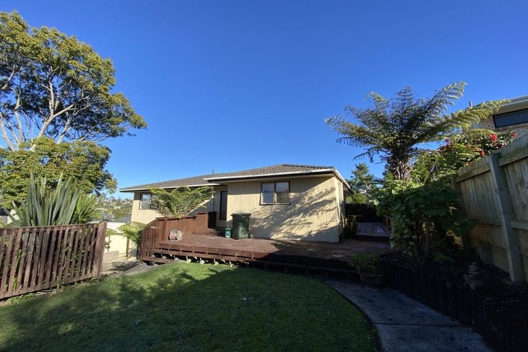Photo of property in 107 Weatherly Road, Torbay, Auckland, 0630
