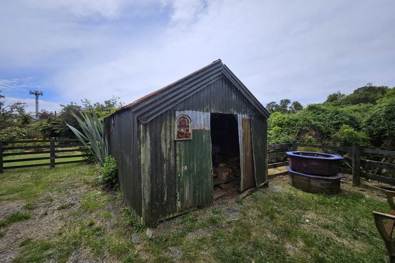 Photo of property in 129 Third Street, Kumara, 7832