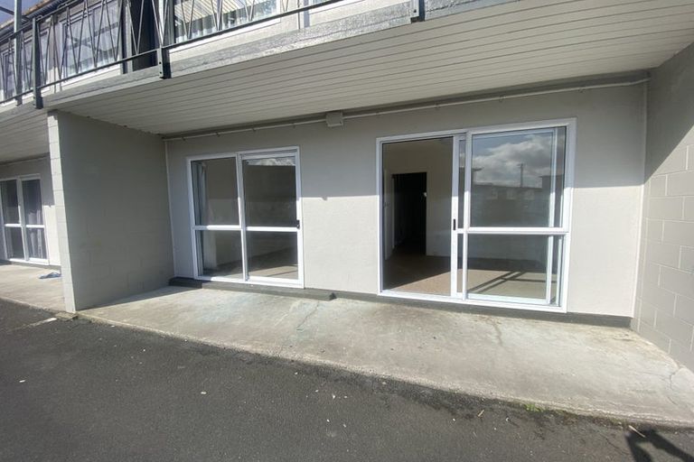 Photo of property in 4/3 Tralee Place, Hillcrest, Hamilton, 3216
