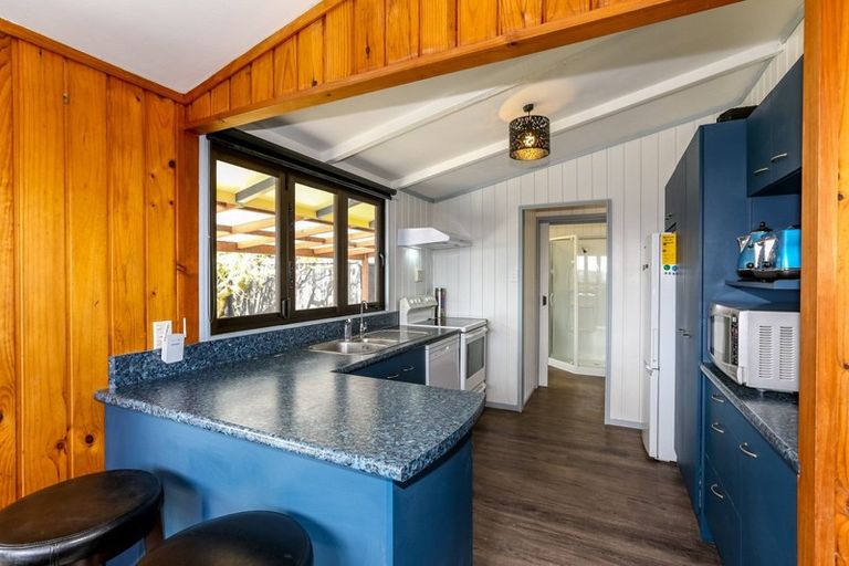 Photo of property in 17 Oleander Place, Bell Block, New Plymouth, 4312