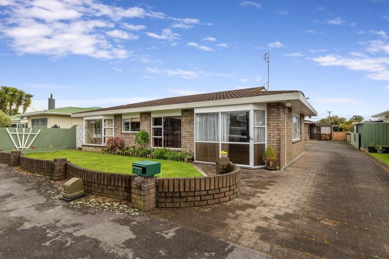 Photo of property in 1/36 Tukapa Street, Westown, New Plymouth, 4310