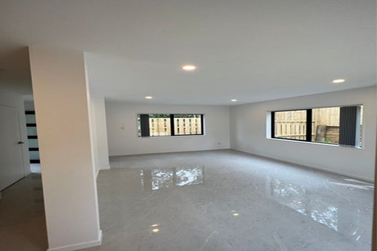 Photo of property in 37d Matipo Road, Mairangi Bay, Auckland, 0630