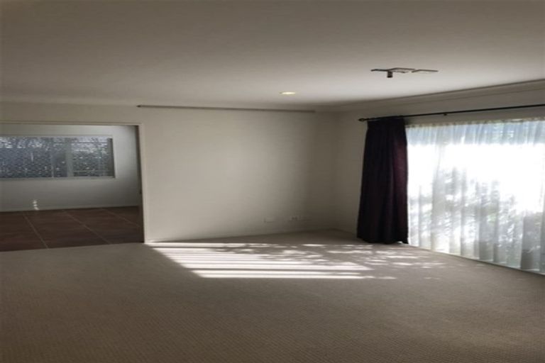 Photo of property in 3 Thyme Court, Flat Bush, Auckland, 2016