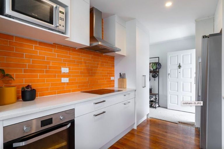 Photo of property in 61a Cobham Crescent, Kelston, Auckland, 0602