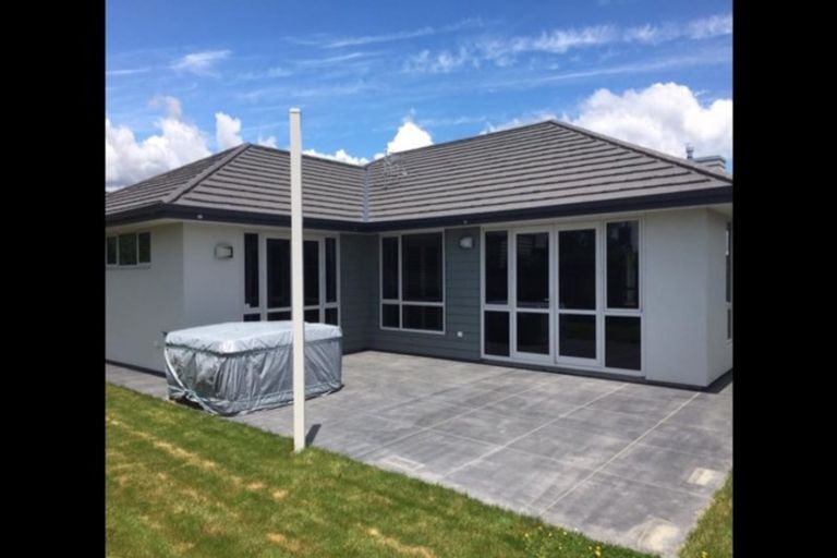 Photo of property in 19 Lassen Place, Stoke, Nelson, 7011