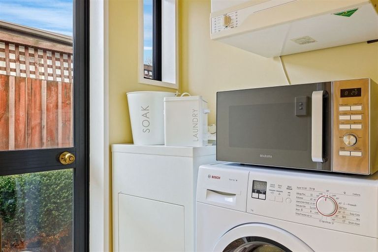 Photo of property in 1/30 Lees Road, Strowan, Christchurch, 8052