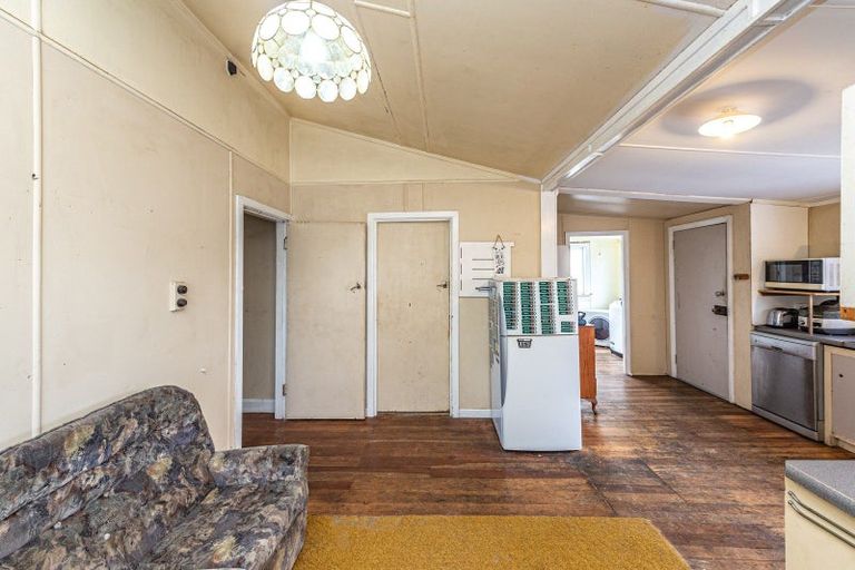 Photo of property in 4 Lowther Street, Whanganui, 4500