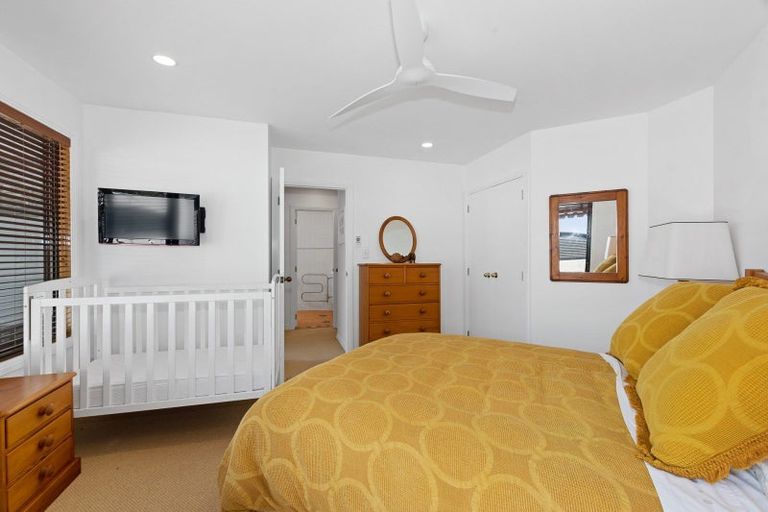 Photo of property in 10 Breadalbane Place, Langs Beach, Waipu, 0582