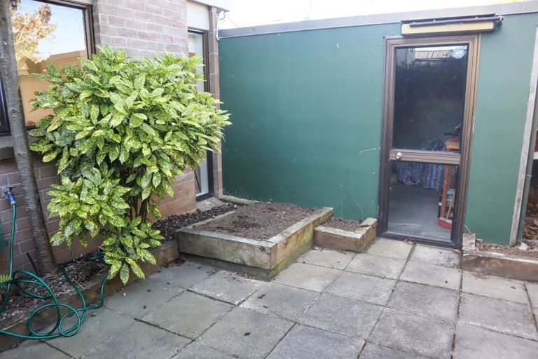 Photo of property in 3/2 Canon Street, St Albans, Christchurch, 8014