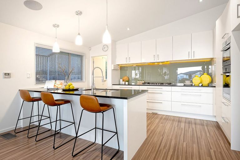 Photo of property in 9 Platinum Rise, Ranui, Auckland, 0612