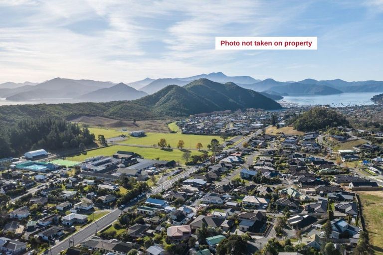 Photo of property in 25a Leicester Street, Picton, 7220