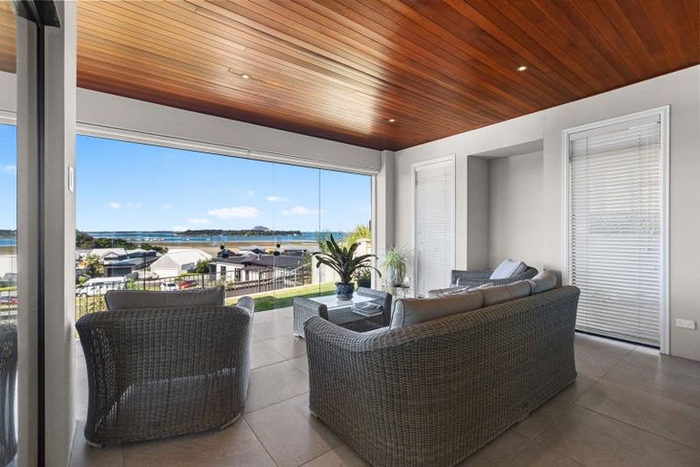Photo of property in 16 Parkland Rise, Omokoroa, 3114