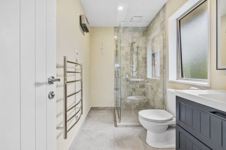 Photo of property in 19 Marlowe Place, Rolleston, 7614