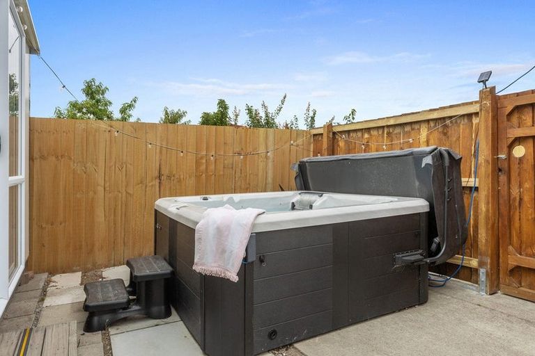 Photo of property in 1/11a Lenton Street, Aranui, Christchurch, 8061