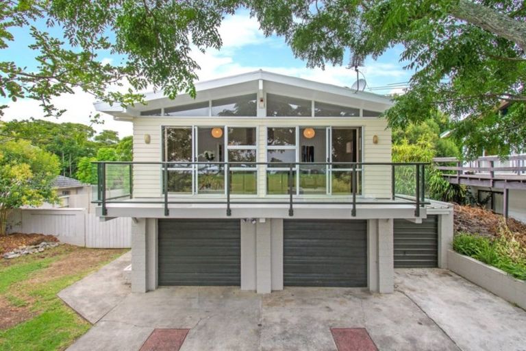 Photo of property in 31 Domain Road, Weymouth, Auckland, 2103