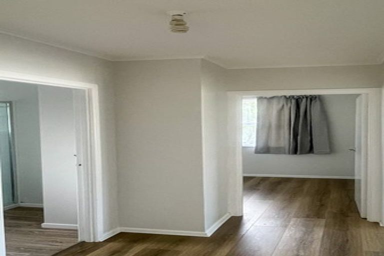 Photo of property in 23 Tomo Street, New Lynn, Auckland, 0600