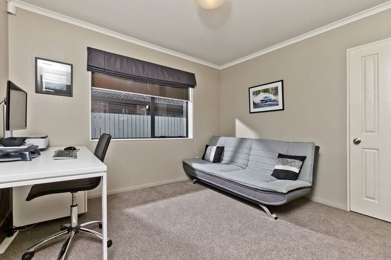 Photo of property in 20 Princeton Parade, Albany, Auckland, 0632