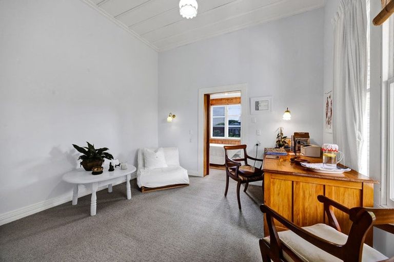 Photo of property in 207 Egmont Street, Patea, 4520