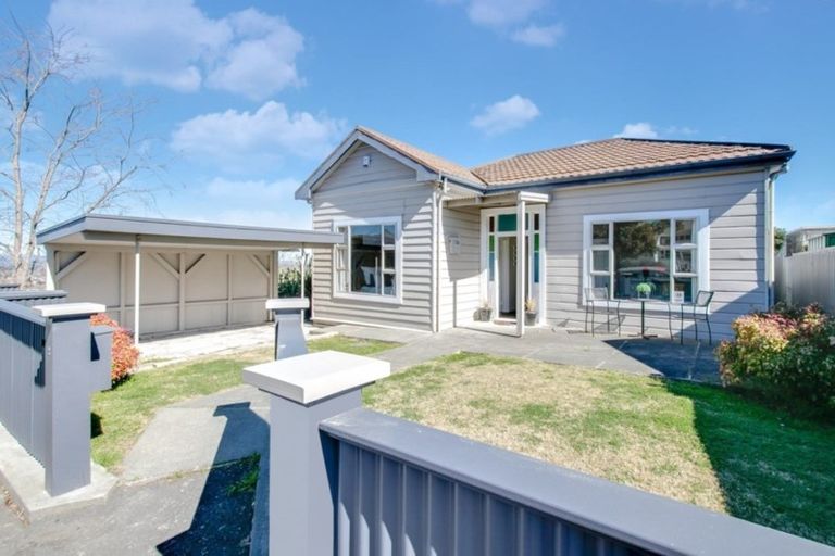 Photo of property in 2 Kipling Avenue, Hospital Hill, Napier, 4110