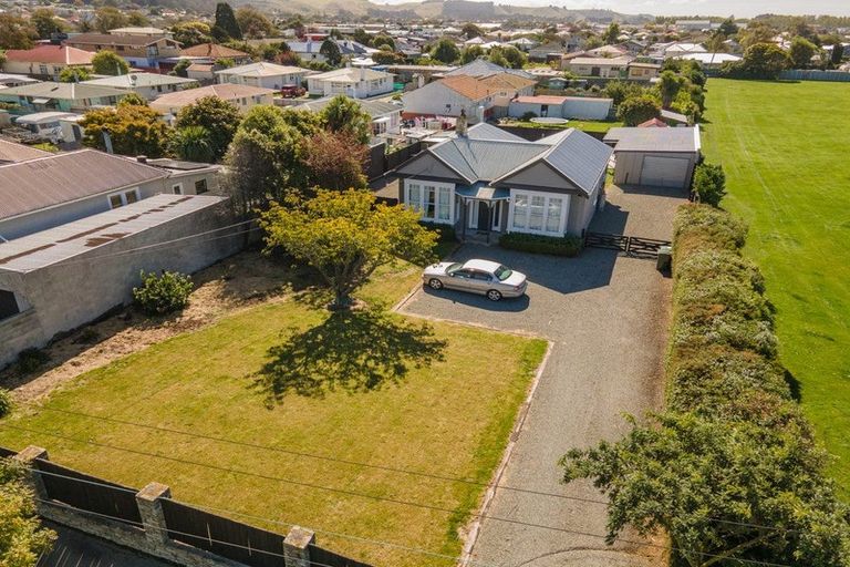 Photo of property in 2 Ettrick Street, Oamaru North, Oamaru, 9400
