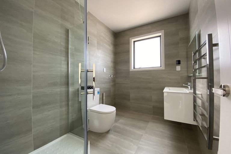 Photo of property in 53 Kewa Road, Albany Heights, Auckland, 0632