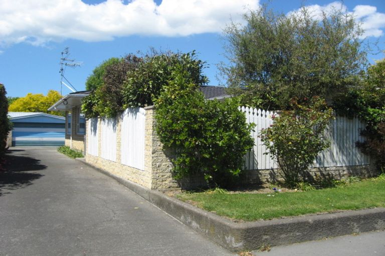 Photo of property in 36 Rossiter Avenue, Redwood, Christchurch, 8051