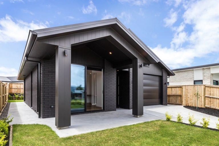 Photo of property in 49 Harakeke Drive, Wharewaka, Taupo, 3330