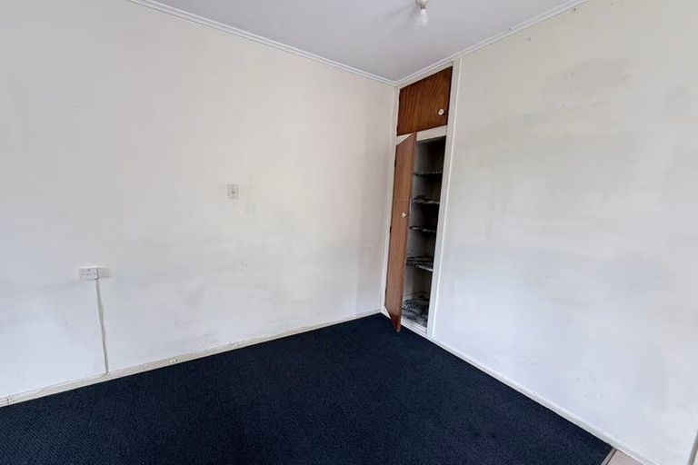 Photo of property in 105 Grove Road, Papakura, 2110