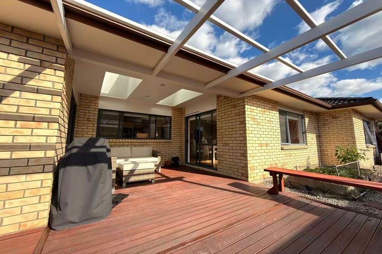 Photo of property in 10 Mary Forgham Drive, Greenhithe, Auckland, 0632