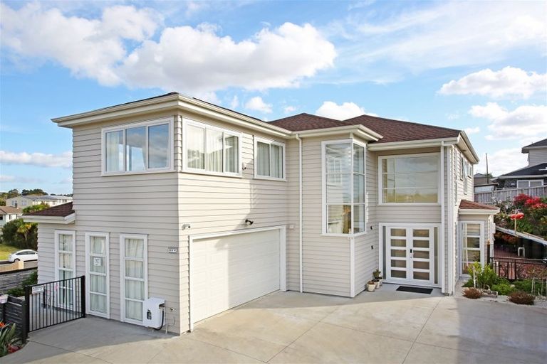 Photo of property in 15 Waitahu Rise, Pukekohe, 2120