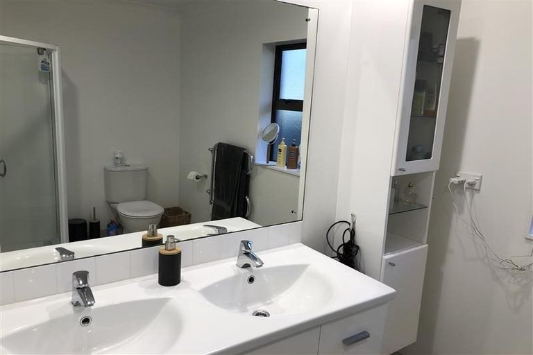 Photo of property in 29a Bay Street, Red Beach, 0932